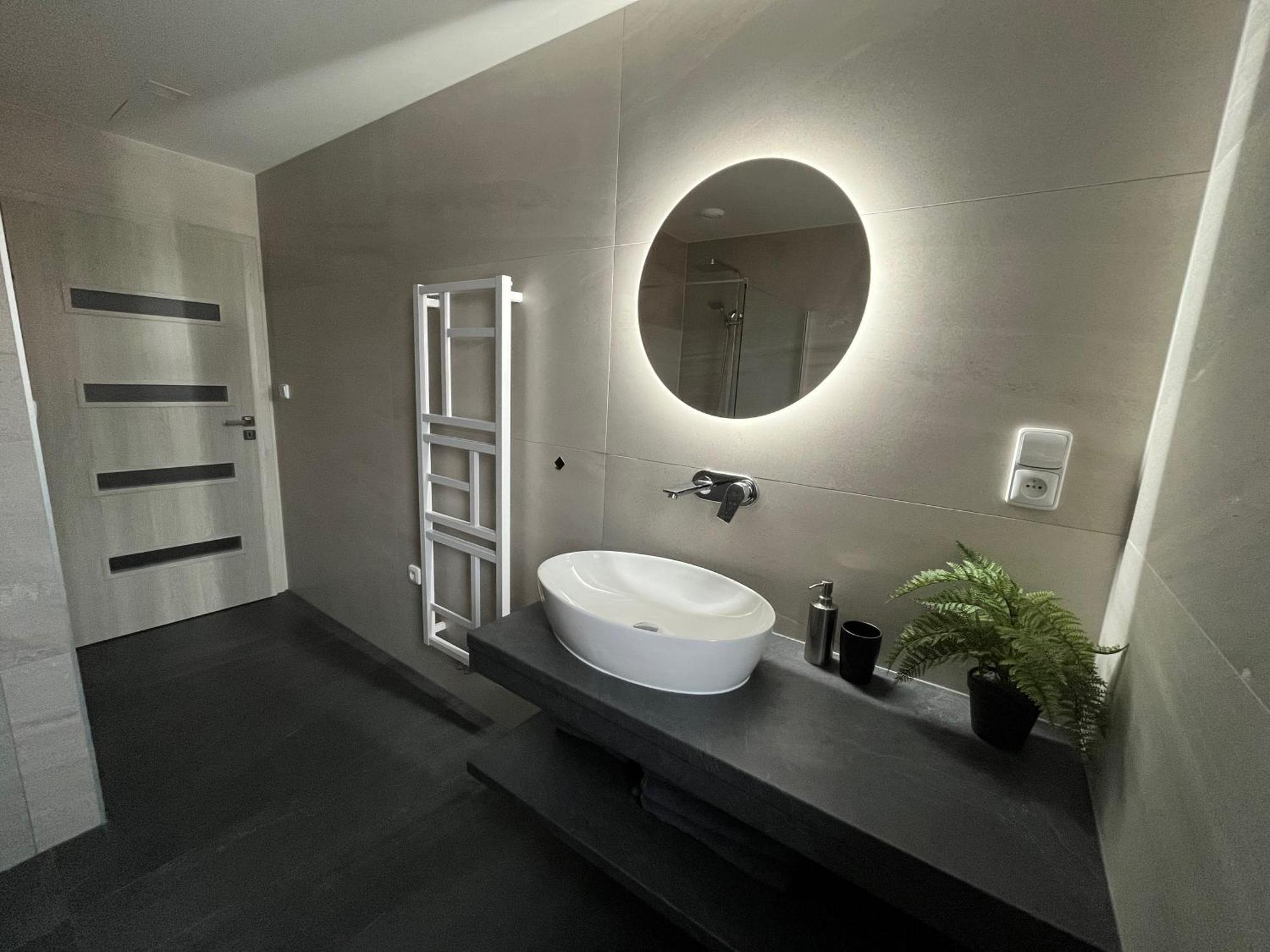 U Zamecke Zahrady Apartment